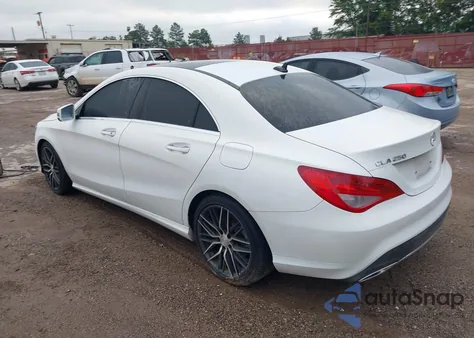 2018 Mercedes-Benz Cla 250 4Matic z USA, uszkodzony, nr VIN WDDSJ4GB0JN693988